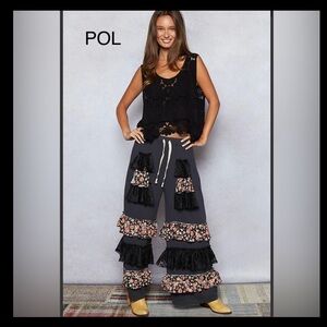 ❤️‍🔥FINAL PRICE❤️‍🔥POL perfect in black wide leg pants-red+black ruffle tiers!